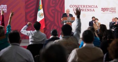 Mexican government dignifies the work of teachers with salary increase