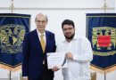 In Naucalpan, State of Mexico, President Isaac Montoya pledges support to UNAM after recognizing FCPyS alumni / @isaacsolar @GobNau >>>