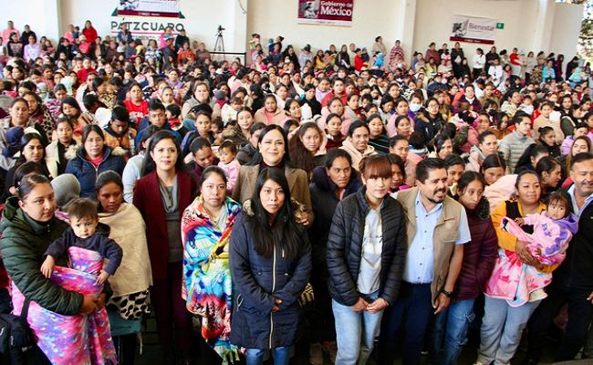 Michoacán Witnesses Substantial Expansion of Social Welfare: 7,226 Working Mothers and 9,117 Elderly to Receive New Support / @A_MontielR @bienestarmx