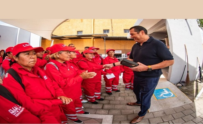 Mauricio Trejo Pureco: Receiving the «Escoba de Oro» award underlines the civic pride of San Miguel de Allende / @MauricioTrejoP @GobMunicipalSMA