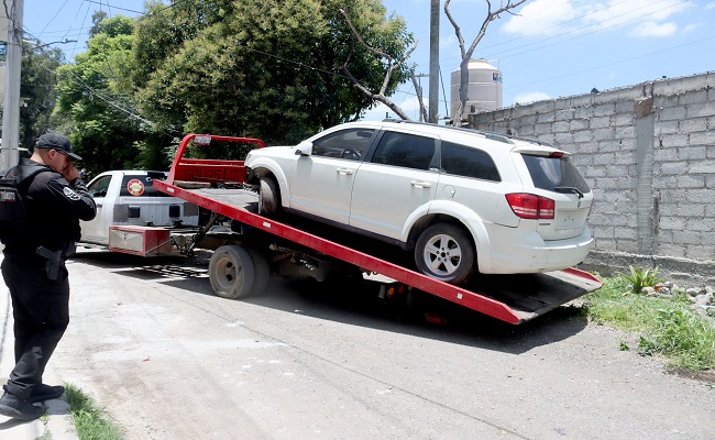 In the State of Mexico, Roberto Escobar Calderón is leading an inexorable campaign to reclaim streets of abandoned cars and safeguard the families of Tultitlán / @25_27Tultitlan >>>